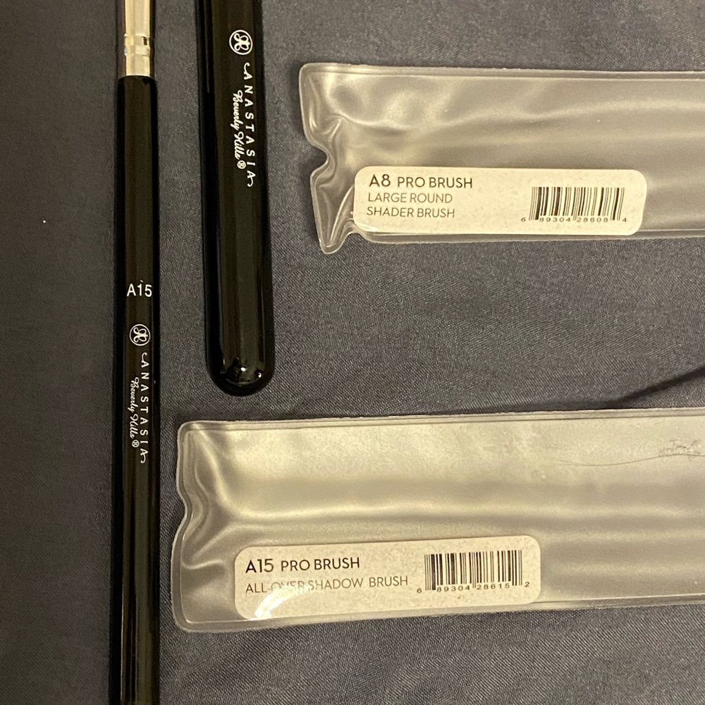 Anastasia Beverly Hills Bundle - Picture 10 of 16